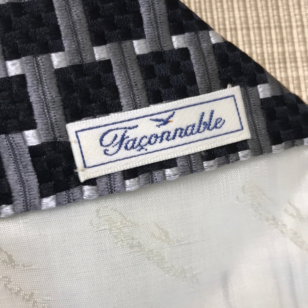 Faconnable tie - Picture 3 of 3
